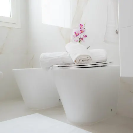 Magnifica Con Giardino Nel Centro Διαμέρισμα *