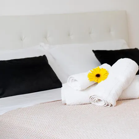 Host In Italy - Magnifica Con Giardino Nel Centro Apartamento