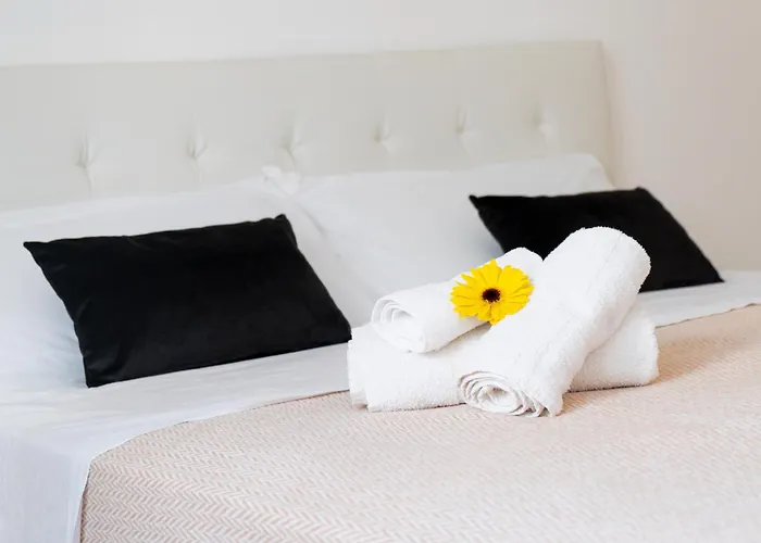 Host In Italy - Magnifica Con Giardino Nel Centro Apartamento