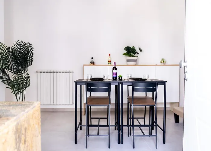 Host In Italy - Magnifica Con Giardino Nel Centro * Lecce