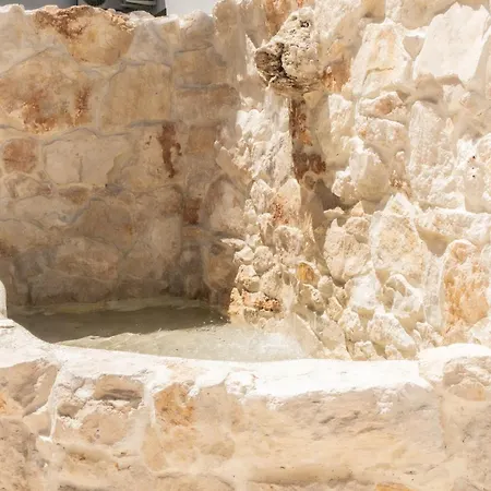 Magnifica Con Giardino Nel Centro 莱切