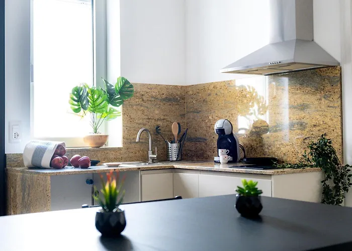 Magnifica Con Giardino Nel Centro アパート レッチェ