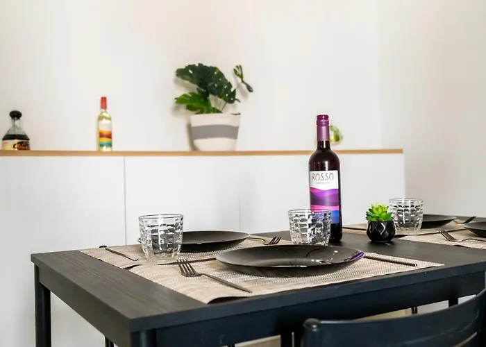 Magnifica Con Giardino Nel Centro *